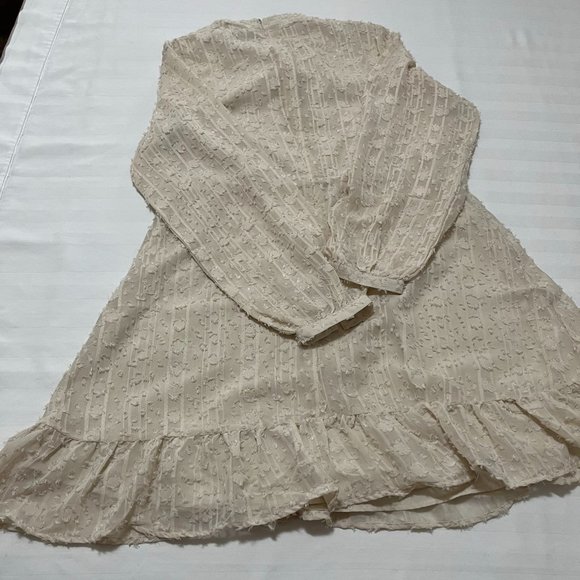 Vero Moda Dress Ivory Colour Size XL - Picture 5 of 12